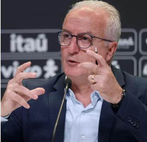 星空体育app-多里瓦尔希望内马尔放手“额外”的事情 为国尽全力