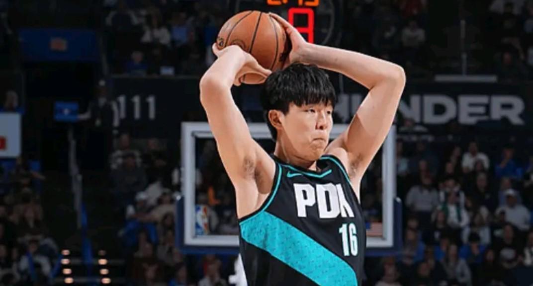 星空体育app下载-已经缺席2场，官方：杨瀚森因背伤再次缺席今天的G联赛比赛